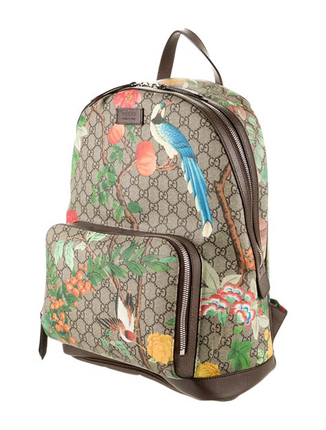 gucci tian gg supreme backpack review